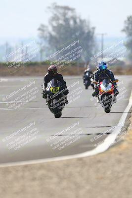 media/Sep-20-2025-TrackDaz (Sat) [[27f0cde673]]/B Group/220pm (Turn 9)/